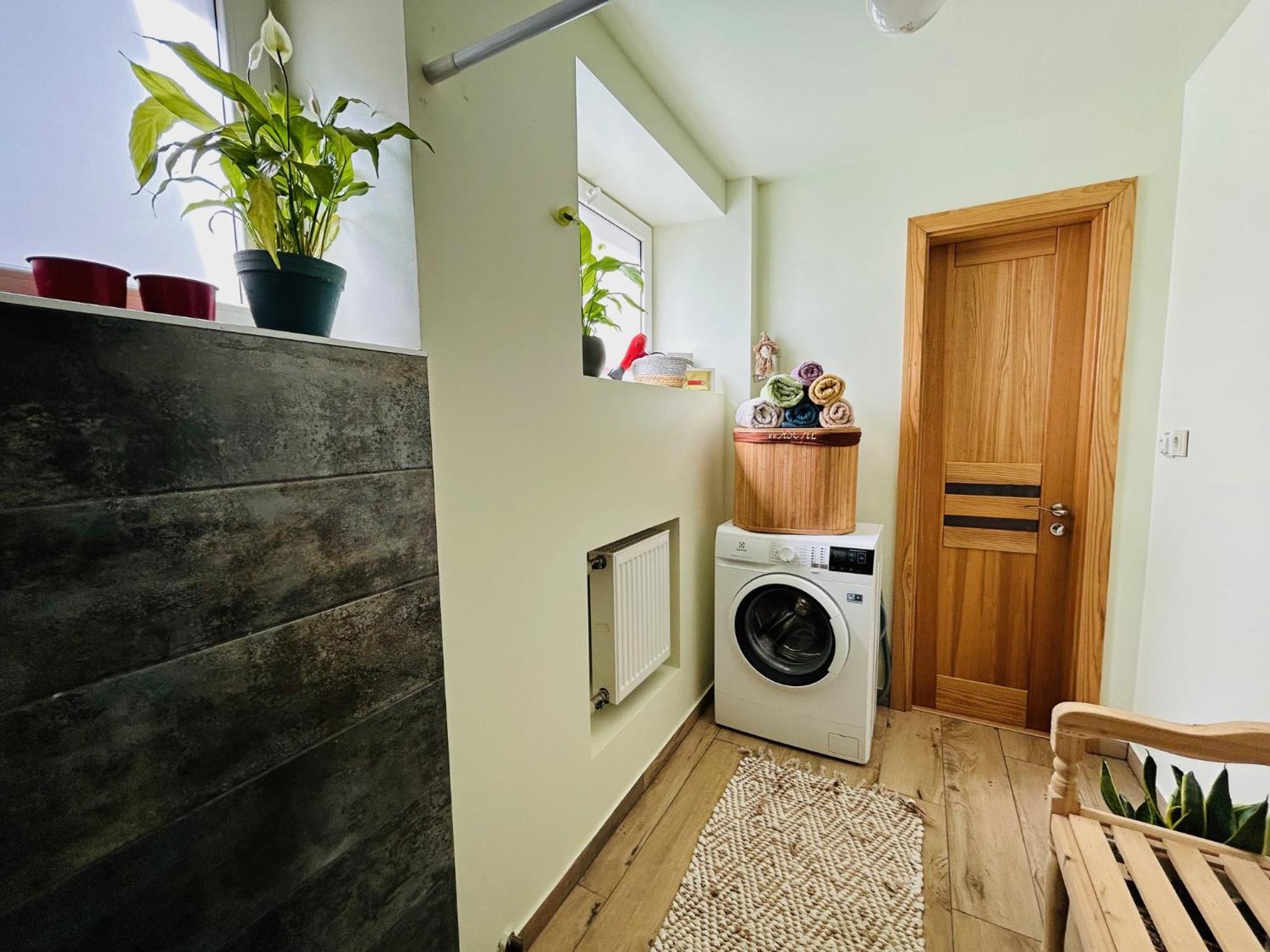 Three Bedroom With Two Terraces For 7People+Baby Каунас Экстерьер фото