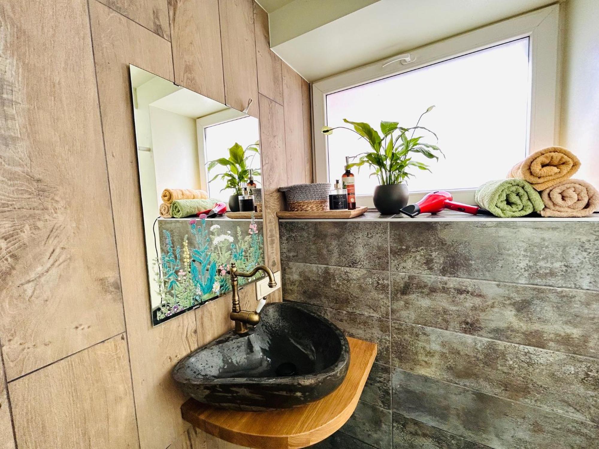 Three Bedroom With Two Terraces For 7People+Baby Каунас Экстерьер фото